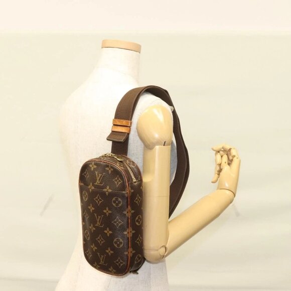 LOUIS VUITTON Monogram Pochette Gange Shoulder Bag M51870 LV Auth 132908 - Picture 1 of 16